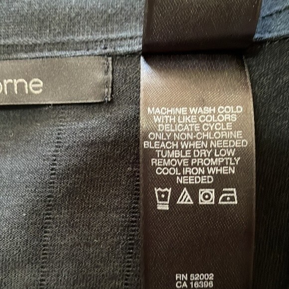 Claiborne Black Knit Short Sleeve Button Down Textured Shirt, size Large - Picture 7 of 7